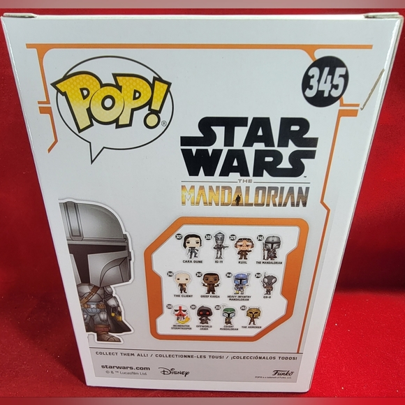 The Mandalorian amazon exclusive funko # 345 (nib) Brand new chrome Mandalorian - Picture 7 of 7